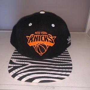 Adidas adjustable strap NBA New York Knicks fitted